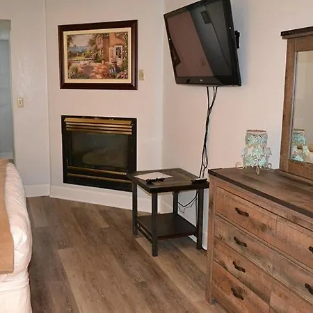 River Place Condos #409 1Bd, 2Bath